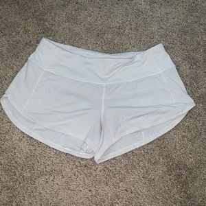 Lululemon 2.5” size 4 speed up shorts